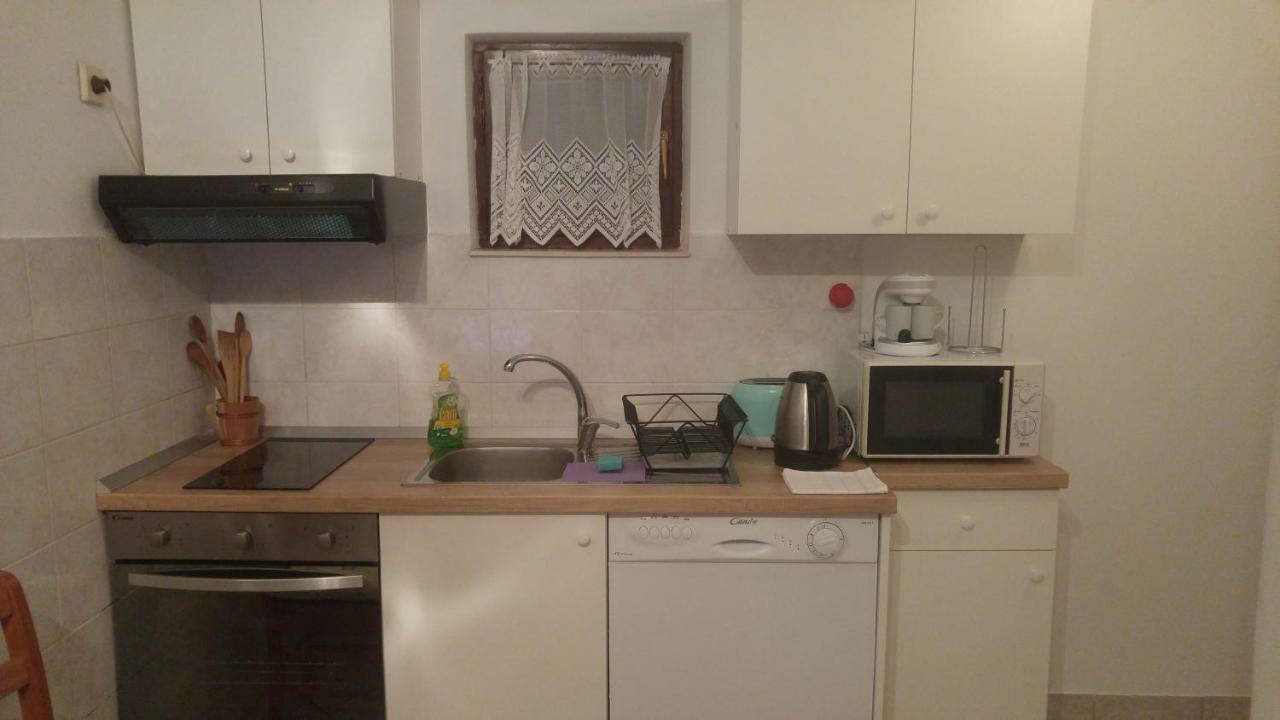 Vera Apartment 1 Rogoznica  Buitenkant foto