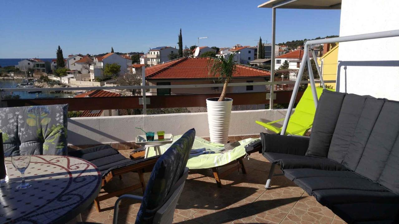 Vera Apartment 1 Rogoznica  Kamer foto