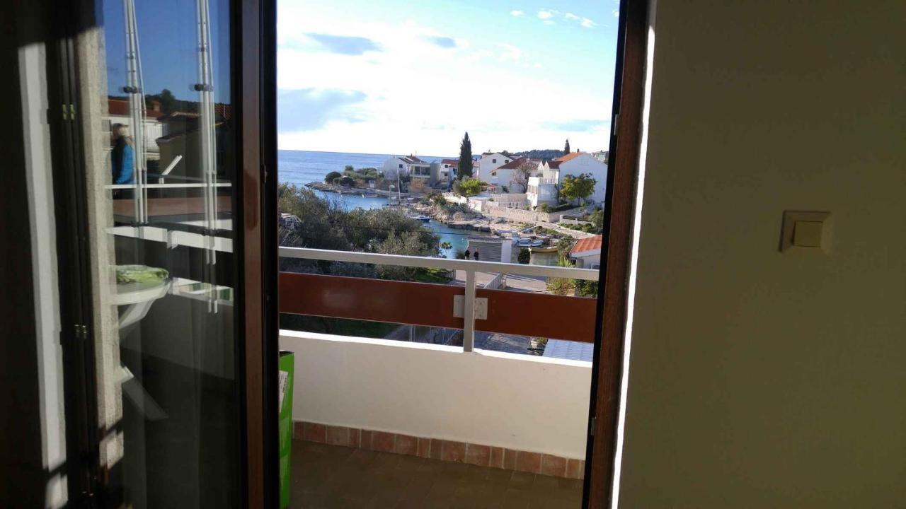 Vera Apartment 1 Rogoznica  Kamer foto