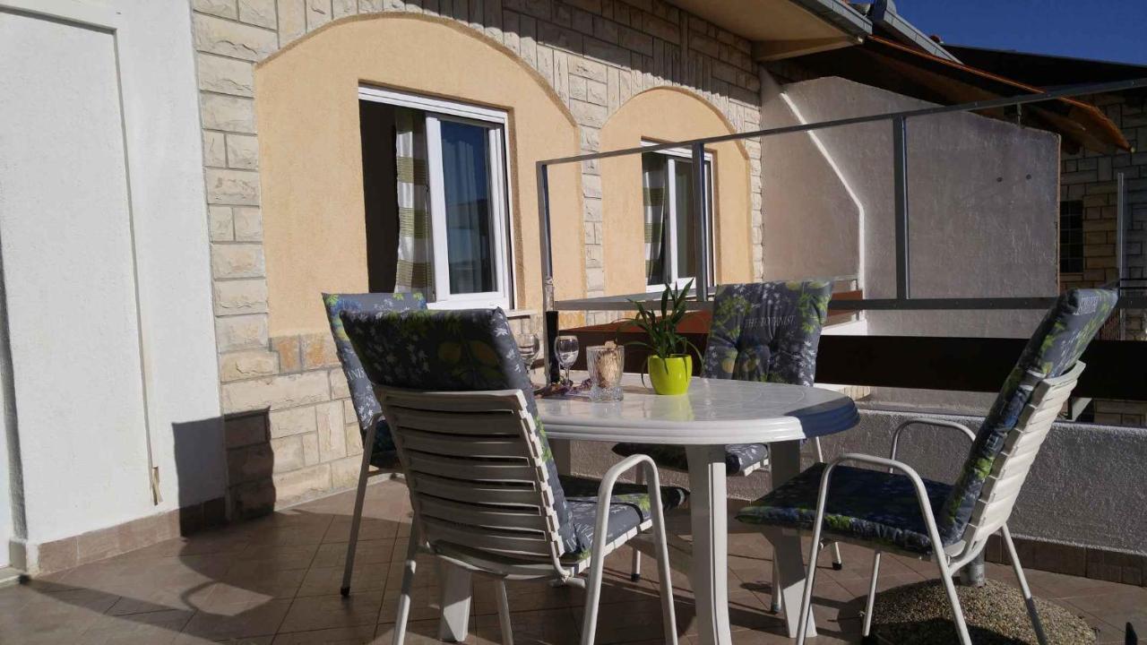 Vera Apartment 1 Rogoznica  Kamer foto