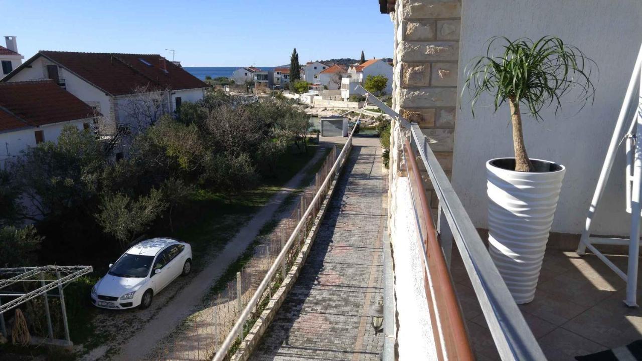 Vera Apartment 1 Rogoznica  Kamer foto
